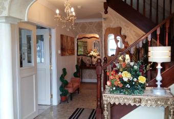 Abacus Guesthouse allows 18 year olds to book a room