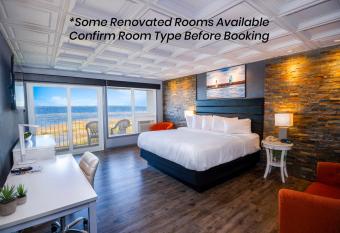 Terrace Bay Hotel has Balcony rooms