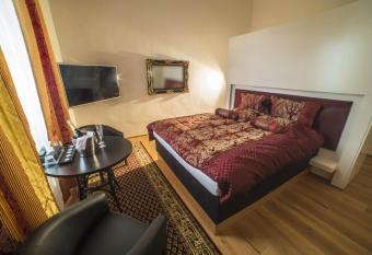 Hotel Panstv   Dlouh   Lhota has Balcony rooms