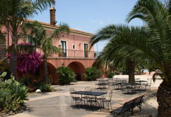 Agriturismo Masseria Portiere Stella has Smoking/Balcony rooms
