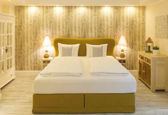 Donau Lodge Boardinghouse has Balcony rooms