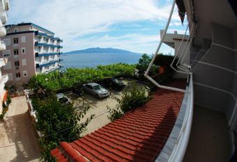Vila Alvin Apartments has Balcony rooms