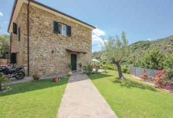 Villa Edda residenza con piscina has Balcony rooms