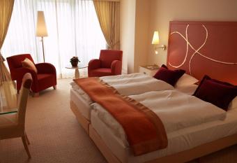 Casino 2000 - Adult Guests Only has Balcony rooms