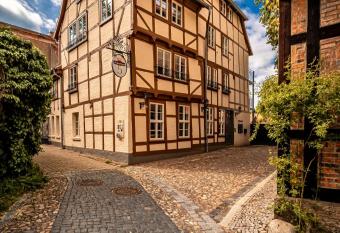 Ferienwohnungen Finkenherd 5 has Balcony rooms