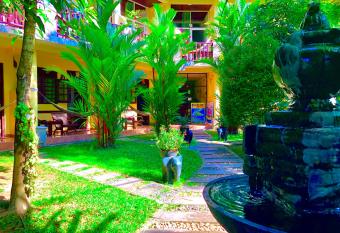 Poppies has Balcony rooms