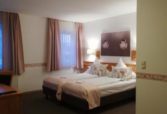 Moosburger Hof has Balcony rooms