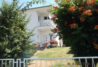 Apartman Katarina allows 18 year olds to book a room