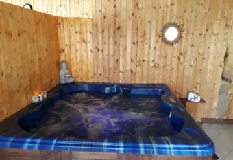 Thair   Resort has Balcony rooms