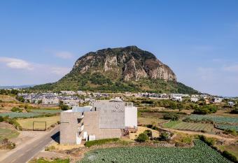 Lucid M has Balcony rooms