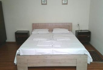 Beso-house has Balcony rooms