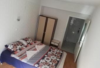 Toshe allows 18 year olds to book a room