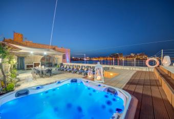 Waterfront Valletta House By Tritoni Hotels Luxury collection has Balcony rooms