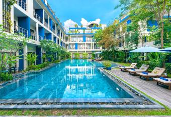 Sakmut Boutique Hotel allows 18 year olds to book a room