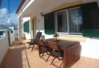 Villa Figueira has Balcony rooms