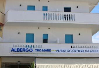 Hotel Tuo Mare has Balcony rooms