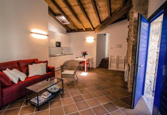 Apartamentos Ribeira Sacra has Balcony rooms