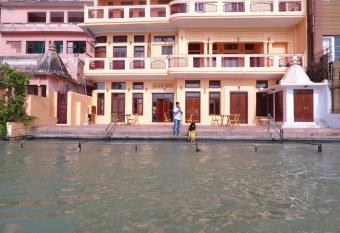 DEVNADI  has Balcony rooms