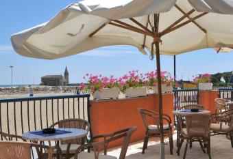 Hotel Giacomazzo has Balcony rooms