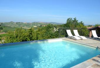 Casa Caimotta has Balcony rooms