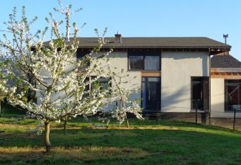 B&B Casa de Paja allows 18 year olds to book a room