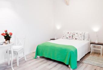 Rezydencja Pod Taborskimi Sosnami has Balcony rooms