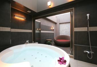 HOTEL W-PREMIUM -W GROUP HOTELS and RESORTS- has Smoking/Balcony rooms