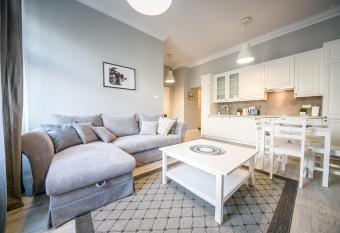 Arianska Residence allows 18 year olds to book a room