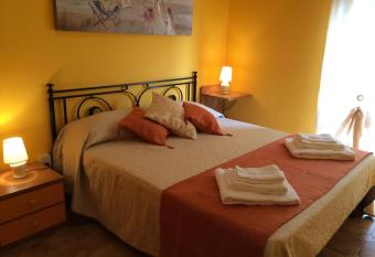 Etna View Affittacamere allows 18 year olds to book a room