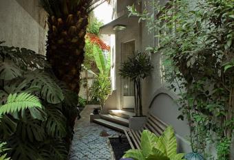 Stella Bed & Breakfast has Balcony rooms