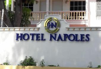 Hotel Napoles has Balcony rooms