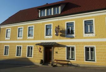 Gasthof Christine Enne has Balcony rooms