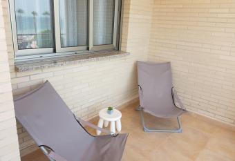 Salom   Beach Apartments has Balcony rooms
