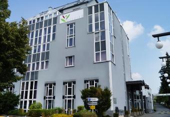 Hotel Olivier allows 18 year olds to book a room