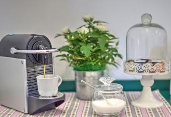 Dall Architetto allows 18 year olds to book a room