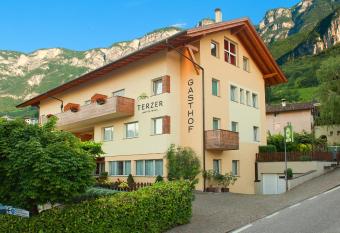 Gasthof Hotel Terzer allows 18 year olds to book a room