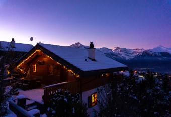 Chalet le Joyau allows 18 year olds to book a room