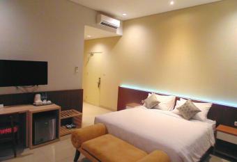 MOSCHA Surabaya City Center has Balcony rooms