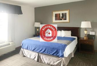 Lakeview Inn has Balcony rooms