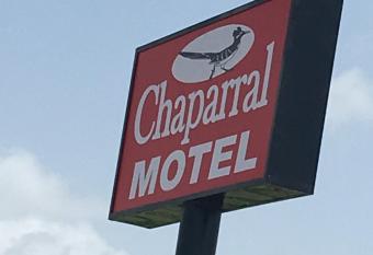 Chaparral Motel has Smoking rooms