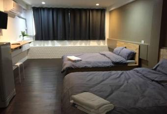 POSH 39 has Balcony rooms