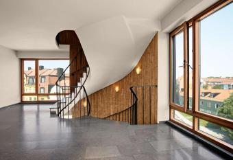 Sure Hotel by Best Western Esplanade allows 18 year olds to book a room