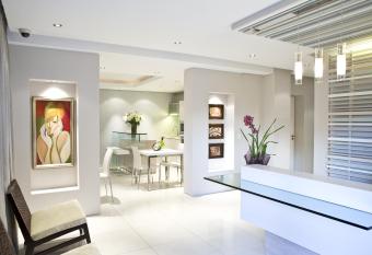 Atlantic Affair Boutique Hotel allows 18 year olds to book a room