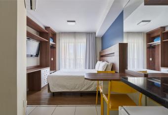 Nomah - Aptos por Temporada no Anhembi allows 18 year olds to book a room