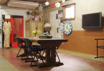 Kichinan allows 18 year olds to book a room