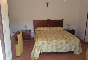B&B Marinella has Balcony rooms