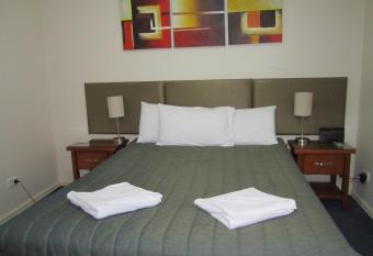 Alderney On Hay     Managed by Starwest Hotel & Apartments has Balcony rooms