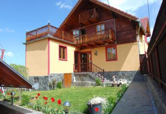 Pensiunea Neba has Balcony rooms