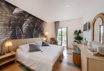 Hotel Villa Adriatica - Adults Only has Balcony rooms