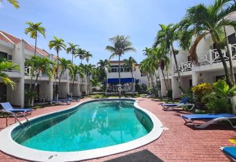 Chrisann s Beach Resort has Balcony rooms